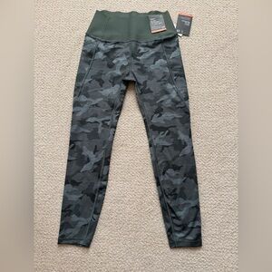 GAP Camo Leggings